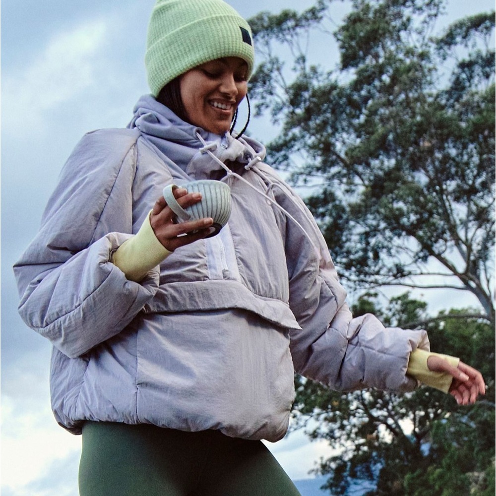 Lavender Puffer Jacket with Hood and elastic cuffs